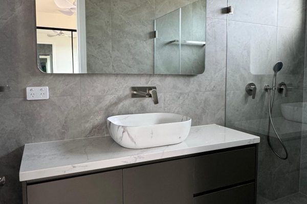 STATUARIO VOLAKIS - MM703