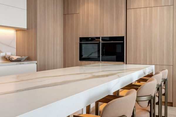 ESSENTIAL GOLD - SINTERED STONE